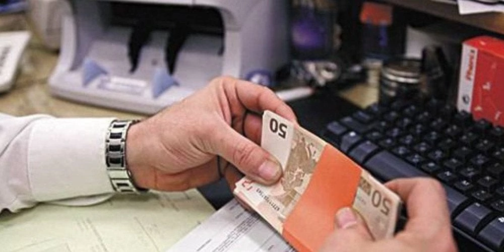 Πρόταση-«βόμβα» για αύξηση 10% στον κατώτατο μισθό από το ΚΕΠΕ